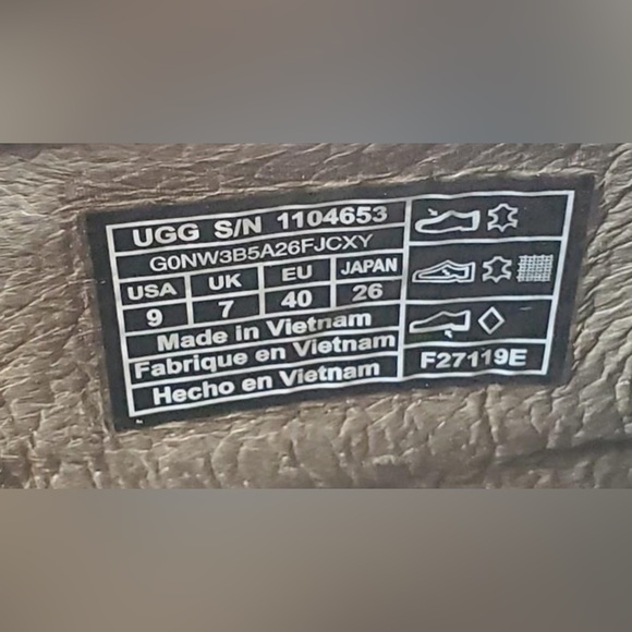 UGG Women's Varney Gray Suede Moc Toe Back Zip Ankle Booties - Picture 5 of 7